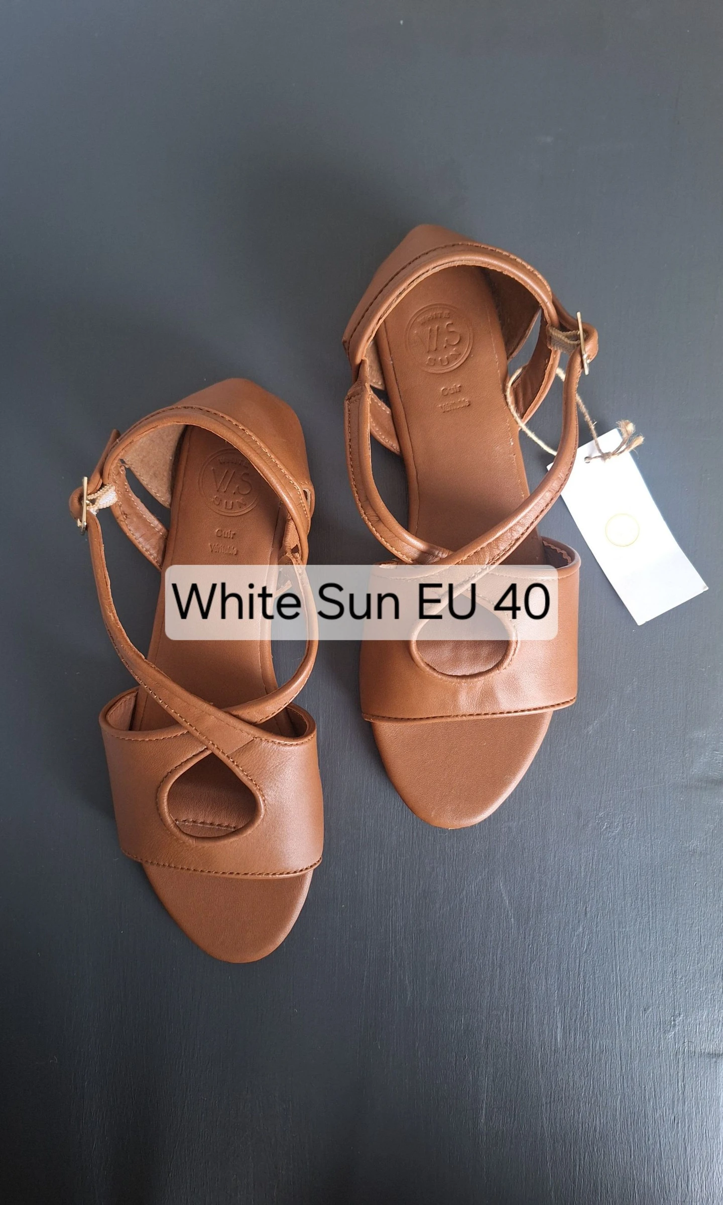 Nieuwe White Sun camelbruine leren sandalen 40